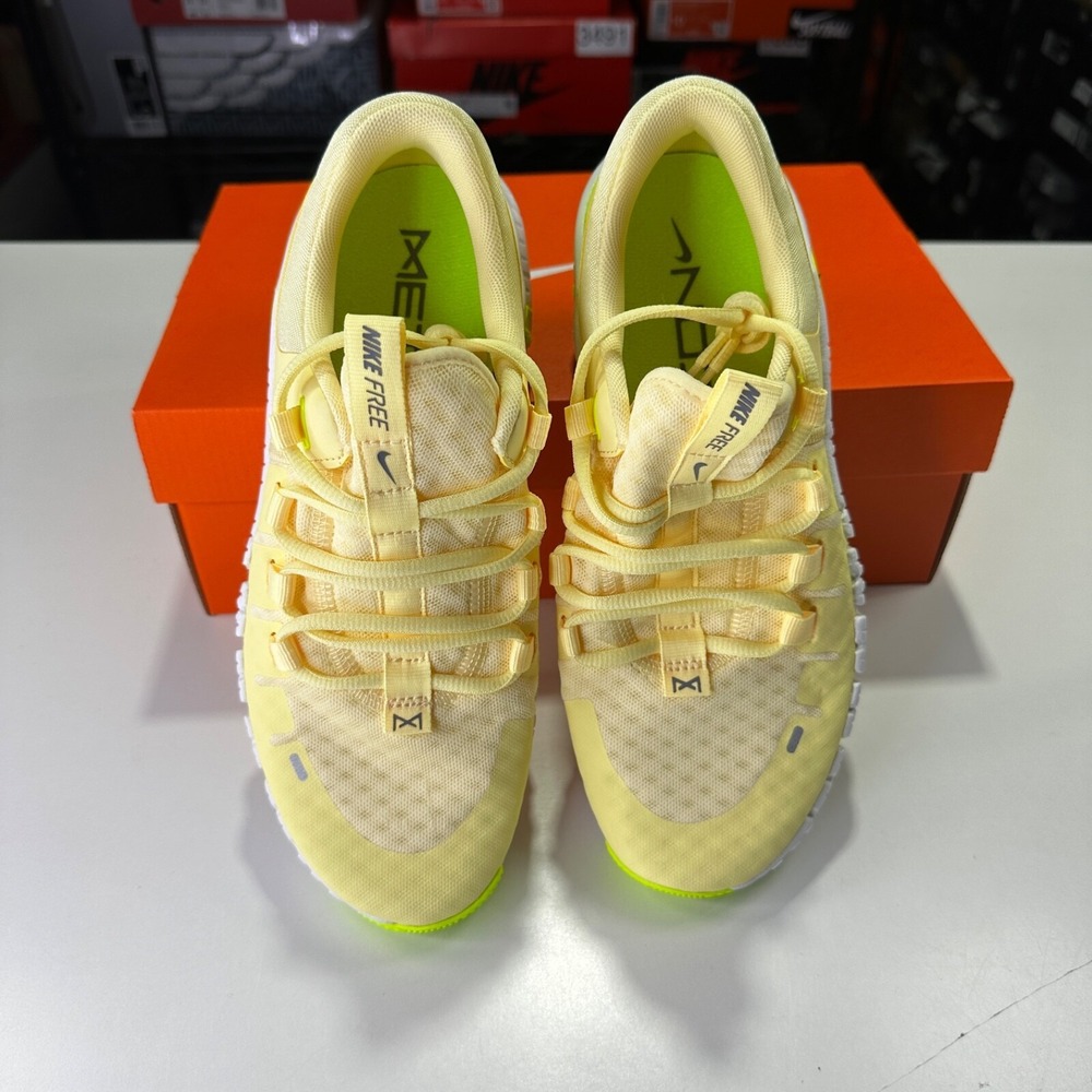 Nike Free Metcon 5 Training Shoes Citron Tint Volt DV3950-800 Women's Sz 8.5 NEW - Picture 4 of 5